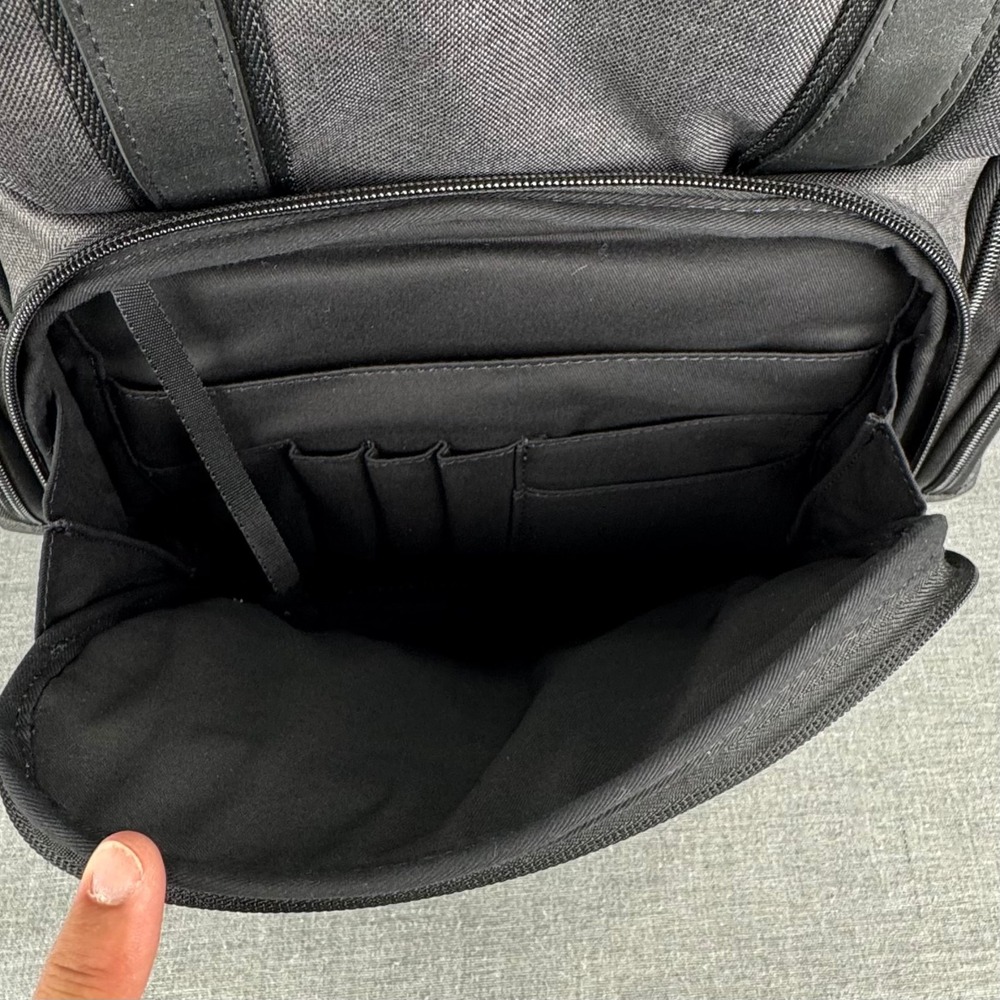 Employee Issued Los Angeles Lakers Brooks Brothers Grant Backpack New Never Used - Picture 11 of 16